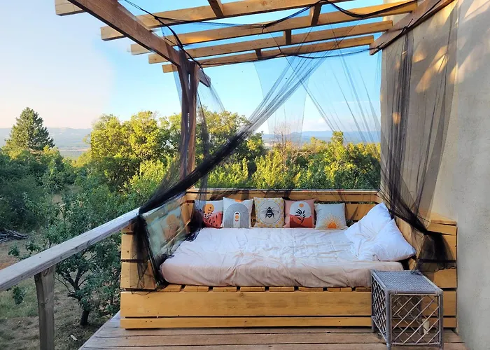 Ecolieu Silenciane בית אירוח Simiane-la-Rotonde